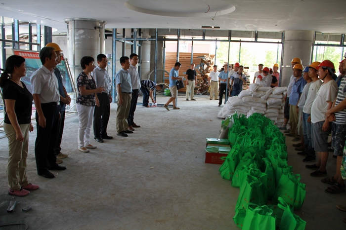 2017-7-25王市長(zhǎng)工會(huì)慰問 019.jpg