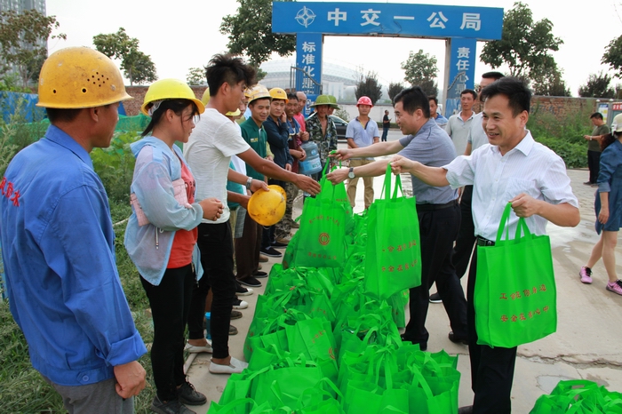 2017-7-25慰問 011.jpg