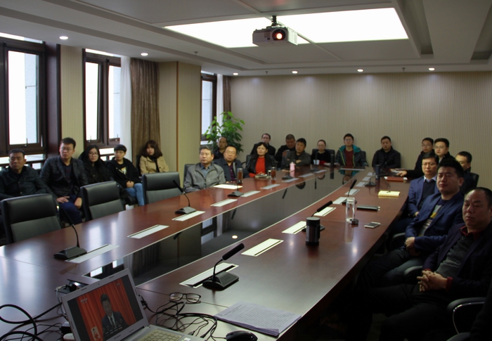 2017-10-18觀(guān)看十九大直播 011.jpg